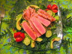 Seared tuna with salad